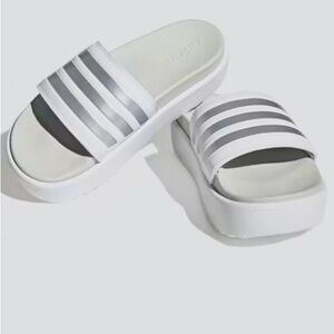 +*SOLD*+
Adilette” Platform Slides Sandals Slip Ons NIB size EU 43 US, Men 10